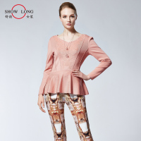 藕粉色百搭时尚套头衫