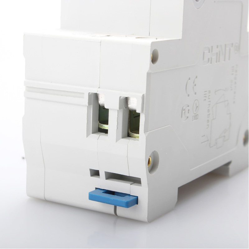 正泰CHNT空气开关家用漏电保护器32A双进双出断路器 空开 DZ267LE