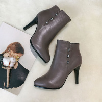 阿么2017韩版性感尖头高跟细跟短靴