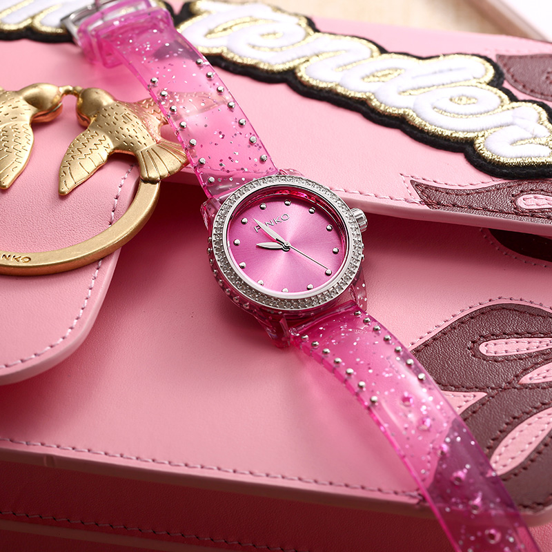 意大利进口PINKO简约时尚石英女表Durian系列透闪粉PU带高清大图