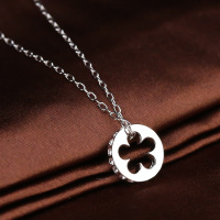 Swarovski施华洛世奇镂空花朵水晶项链1121084