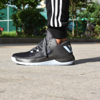 阿迪达斯2018男鞋ROSE罗斯战靴低帮外场实战团队篮球鞋BB8205