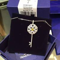 Swarovski施华洛世奇菱形钥匙水晶毛衣链情人节礼物5197497