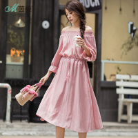 茵曼2018春装新款系带收腰一字肩露肩荷叶袖显瘦气质连衣裙中长裙1881104177