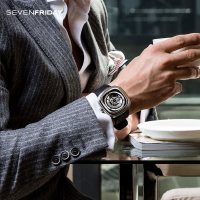 七个星期五(SEVENFRIDAY) 正品瑞表7个七个星期五男士手表皮带机械P1B/01