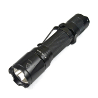 Fenix 菲尼克斯 TK16 XM-L2 U2黑色 紧凑便携高亮远射防水LED手电筒1000流明（不含电池和充电器）