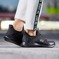 阿迪达斯(adidas)2018新款男士防风衣透气夹克连帽外套DH3997