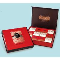 RD皇家美孚 盛典月月饼组盒900g含:金装蛋黄白莲月饼 皇家伍仁月饼 蛋黄红豆沙月饼 法式板栗蓉月饼 果仁金丝枣月饼等