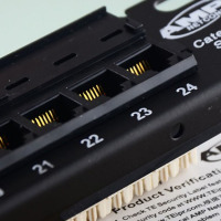 興印XINGYIN-支持防伪安普超五六类配线架 amp 六类非屏蔽24口接线架406330-1