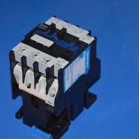 OL 交流接触器 CJX2 -3210 380V