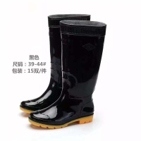橡 胶 防 雨 鞋