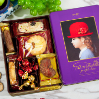 中粮定制红帽子红色什锦饼干礼盒504.4g