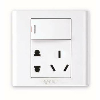 公牛(bull) G06E333 10A 250V一开五孔插座G06E333