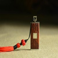 东方韵红酸枝16GU盘尺寸：52*28*6mm