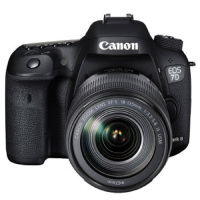 佳能(Canon)7D Mark II EF-S 单反相机 18-135mm IS USM镜头