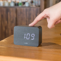 得力(deli)创意静音时尚木头钟表座钟声控夜光电子时钟客厅床头温度计闹钟 大号 黑色 8815 宁选