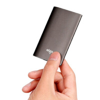 [精选]爱国者(aigo)S01移动硬盘 120GB USB3.0 移动硬盘 固态(PSSD) 金属抗震防摔 名片大小