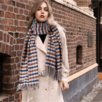 雅格狮丹(Aquascutum) 氧离子色织披肩围巾