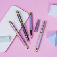 英雄黑色绒砂多彩细尖铱金钢笔礼盒套装