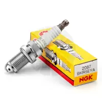 NGK镍合金火花塞 BKR5EYA 2087 单支装 适用于04-06老威驰 柯司达2.7金杯阁瑞斯3RZ