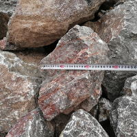 片石 基地石 建筑石 粒径100-500mm 一吨