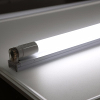 企购优品荣能达LED灯管 客厅卧室家居T8单灯管 T8玻璃单灯管-双端供电-36V 12W-白光