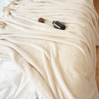 梦夕燕麦色法兰绒盖毯纯色加厚单层冬季绒绒床单2床装