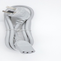 公牛(BULL) J4 1.5米 品字插头三孔通用插头