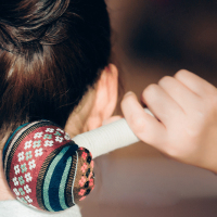 七修良品 山苍子按摩手捶拍打颈部腿部按摩仪器 2个