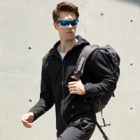 男款防风软壳衣运动套装 时尚休闲舒适柔软