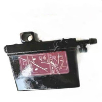 解放CA1125 驾驶室翻转顶泵手动液压泵举升泵油泵