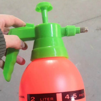 喷壶1.5升 加厚 颜色随机