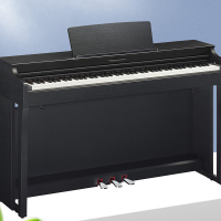 YAMAHA 黑色钢琴CLP645