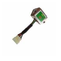 TRW 北汽勇士BJ2022jc发电机电子调节器