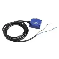 施耐德 Schneider Electric XS8C1A1PBL5 电感式接近开关 XS8C1A1PBL5