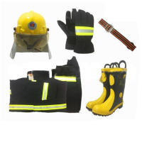 衣裤、头盔、手套、靴子、腰带5件套