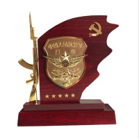 退伍纪念品定制刻字 退役新款礼品木质高档奖牌退休留念