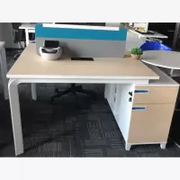 办公室桌子