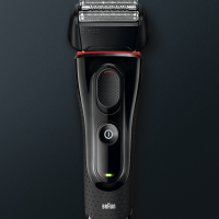 电动剃须刀 三级剃须 三刀头 充插两用 全身水洗 充电式