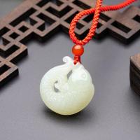 [2020新款]老庙黄金 和田玉吊坠精致年年有余鱼挂件玉坠