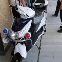 尚领电动两轮巡逻车保安治安巡逻电瓶车
