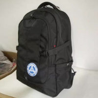 双肩背包 /黑色双肩背包