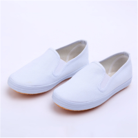 白色低帮三防工作鞋 40码白色