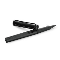 [精选]凌美狩猎者钢笔墨水笔礼品笔F尖 礼盒装含墨水+吸墨器+墨胆 (黑色)