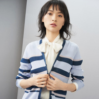 鄂尔多斯 | 1980春夏丝绵V领撞色条纹中长款女开衫