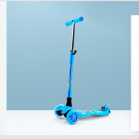 哆啦A梦DM-8027三轮滑板车