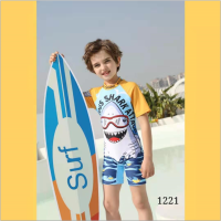 鲨鱼男童连体泳衣