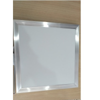 巴奴集成吊顶光源