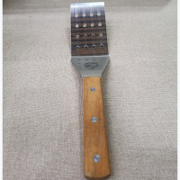 905B开孔木柄饼铲