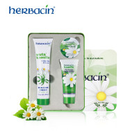 小甘菊经典礼盒A(小甘菊经典护手霜75ml+小甘菊经典护手霜20ml+小甘菊柔皙护手霜20ml)